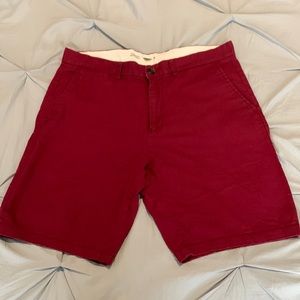Maroon/Burgundy/Wine Men’s Old Navy Ultimate Slim Shorts Size 36